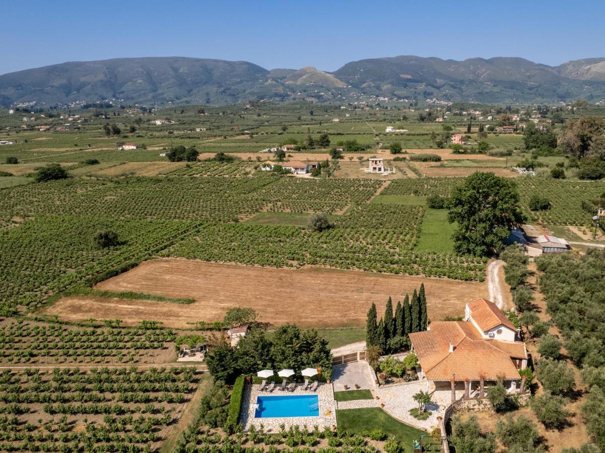 Villa In Pietra Kalamaras Makhairádhon Exterior photo